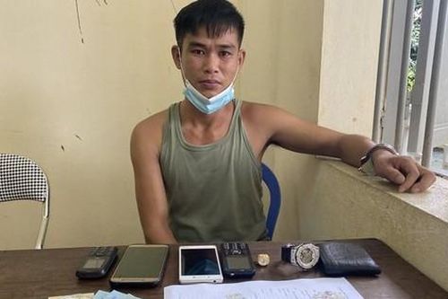 Bắt đối tượng trốn truy nã trong nhà nghỉ