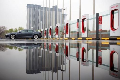 Tesla có kế hoạch mở mạng lưới siêu sạc cho các loại xe điện vào cuối năm 2021
