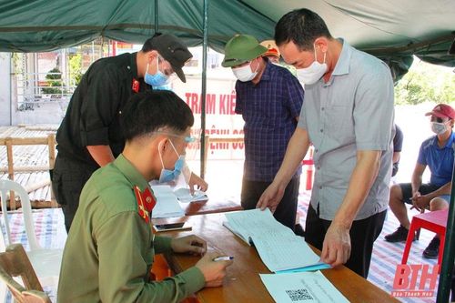 Phó Bí thư Tỉnh ủy Trịnh Tuấn Sinh kiểm tra công tác phòng chống dịch bệnh COVID-19 tại huyện Nga Sơn