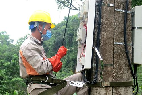 Đoan Hùng: Dự kiến lắp đặt 70% công tơ điện tử vào cuối năm 2021