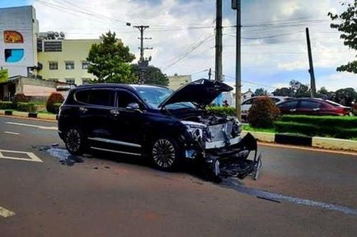 Triệu tập 6 đối tượng liên quan vụ 2 ô tô rượt đuổi nhau, nổ súng ở Gia Lai