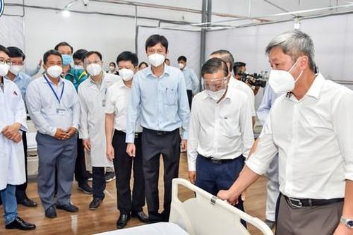 Bệnh viện dã chiến điều trị bệnh nhân COVID-19 đa tầng đầu tiên ở TP.HCM