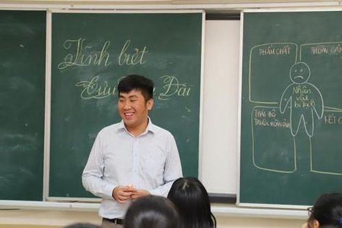 Văn mẫu sẽ không còn là 'phao cứu sinh', teen phải thay đổi thế nào để đạt điểm số cao?