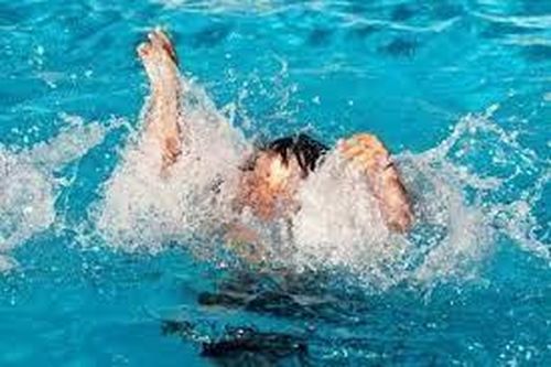 Ba học sinh tiểu học đuối nước lúc chập choạng tối