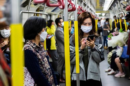 Hong Kong rút kế hoạch cách ly 7 ngày, các khách sạn điêu đứng