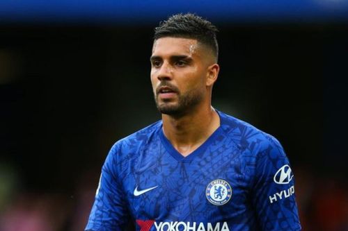 Chelsea bán và cho mượn hàng loạt cầu thủ