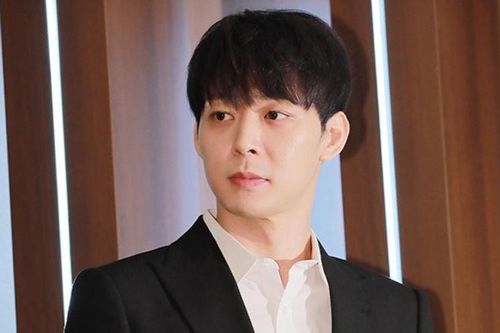 Park Yoo Chun chi 85.000 USD cho cơ sở giải trí người lớn