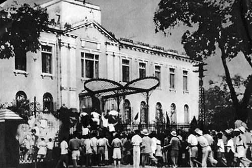 Chào mừng 76 năm Cách mạng Tháng Tám thành công (19/8/1945 - 19/8/2021): Đại đoàn kết, bài học không bao giờ cũ