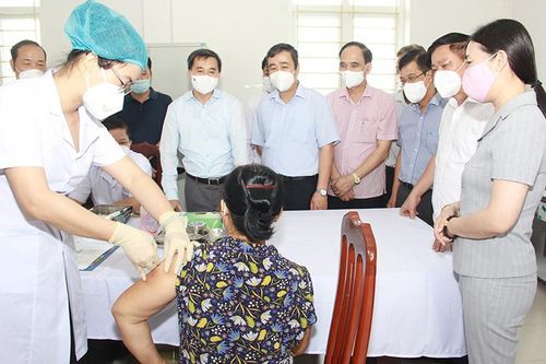 Thử nghiệm lâm sàng vaccine Covivac giai đoạn 2 phải nghiêm túc, an toàn