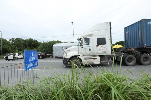 Tạo thuận lợi cho xe 'luồng xanh' qua Hà Nội nhanh nhất