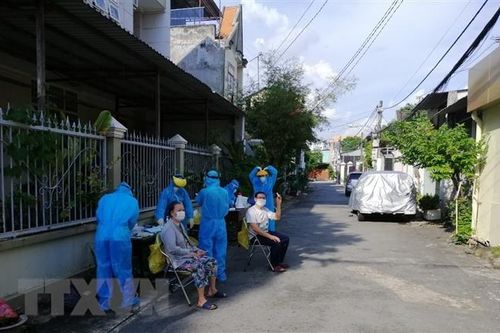 Bình Dương: Lơi là phòng dịch, Bí thư và Chủ tịch phường bị đình chỉ