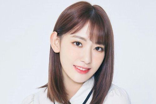Sakura (IZ*ONE) là gương mặt tiếp theo có trong girlgroup đàn em BTS: Đã ký hợp đồng xong xuôi?