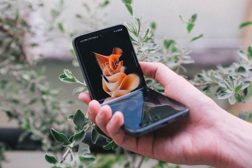 Trên tay Samsung Galaxy Z Fold3 5G và Z Flip3 5G: Ấn tượng từ thiết kế đến cấu hình!