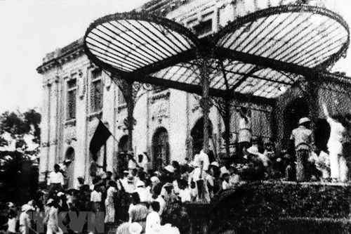 76 năm Cách mạng Tháng Tám và Quốc khánh 2-9: Mốc son lịch sử chói lọi