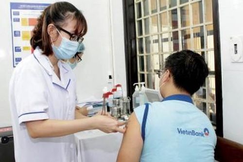 Y tế - Sức khỏe Tin tức y tế Áp lực rất lớn khi vaccine chưa đáp ứng so với nhu cầu