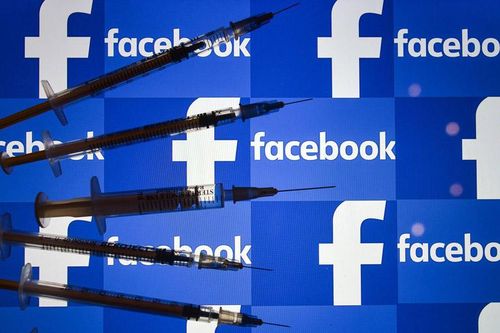 Facebook xóa sổ nhiều tài khoản 'siêu phát tán' thông tin sai lệch về vắc xin Covid-19