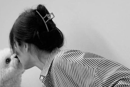 Song Hye Kyo khoe cận cảnh nhan sắc đời thường không thể đẹp hơn ở tuổi U40