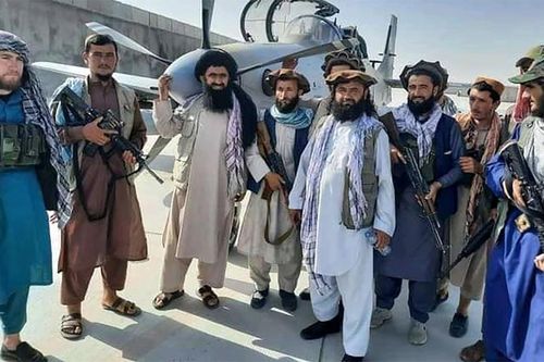 Taliban làm gì với số máy bay hiện đại mà Mỹ trang bị cho Afghanistan?