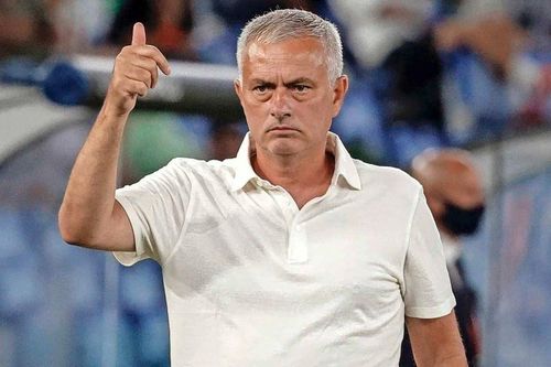Mourinho thắng trận chính thức đầu tiên cùng Roma