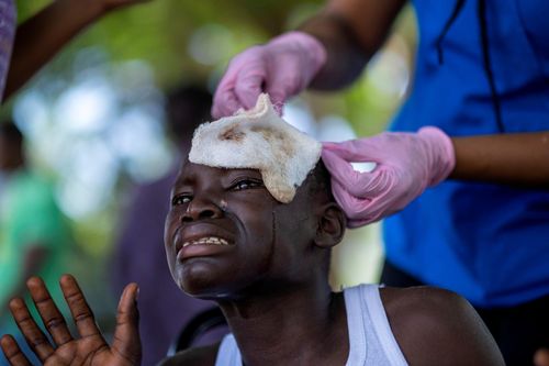 Người Haiti than khóc: 'Cứ như thể chúng tôi bị nguyền rủa'