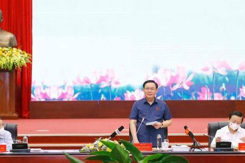 Làm rõ hơn vai trò, trách nhiệm của Nhà nước với tư cách đại diện chủ sở hữu và thống nhất quản lý về đất đai