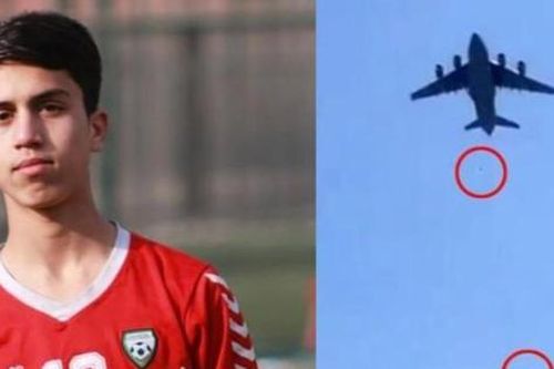Cầu thủ trẻ Afghanistan tử vong khi rơi khỏi máy bay Mỹ