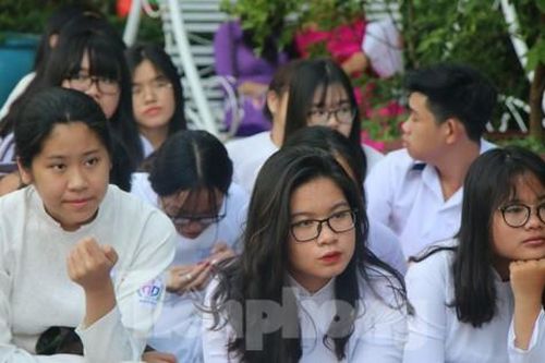 TPHCM tăng chỉ tiêu lớp 10 chuyên sau đơn thư cầu cứu của phụ huynh Trường Trần Đại Nghĩa