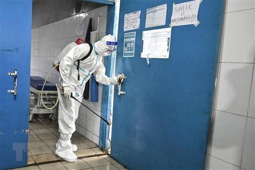 Côte d'Ivoire xác định 49 trường hợp tiếp xúc ca nhiễm Ebola