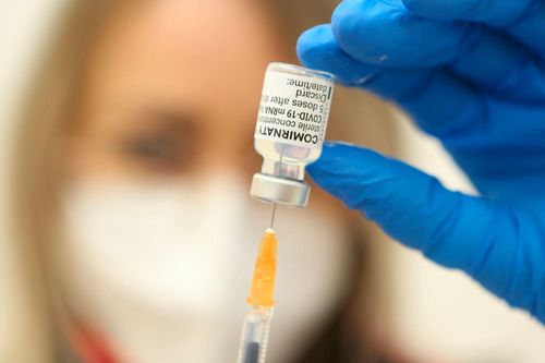 Hé lộ vaccine mRNA 'cải tiến' có thể trị mọi biến thể COVID-19