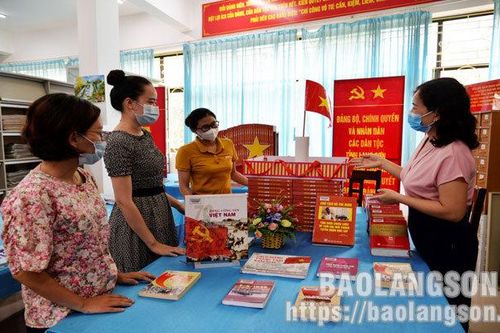 Thư viện tỉnh Lạng Sơn: Trưng bày sách báo chào mừng kỷ niệm 76 năm Cách mạng Tháng Tám và Quốc khánh 2/9Tin khácCách mạng Tháng Tám thành công - đánh dấu thắng lợi đầu tiên cho con đường Hồ Chí Minh lựa chọnKết nối các nguồn lực chuẩn bị cơ sở vật chất c