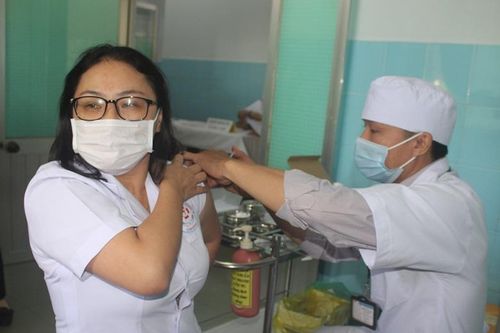 Đức Trọng: Gần 10.000 người được tiêm vắc xin phòng Covid-19