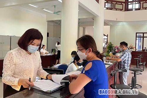 Lấy sự hài lòng của khách hàng làm trung tâm