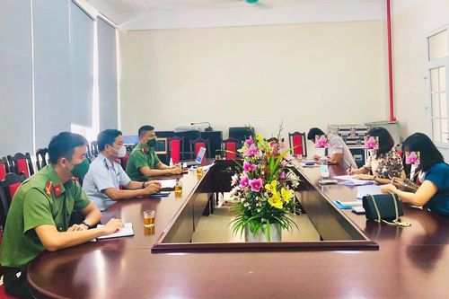 Xử phạt loạt chủ facebook ở Nghệ An đăng tin sai sự thật về phòng chống dịch