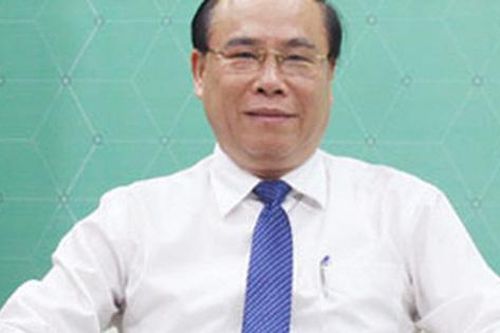 Chủ tịch Hội Đông Y Việt Nam: Dùng địa long sống chữa COVID, rước họa vào thân