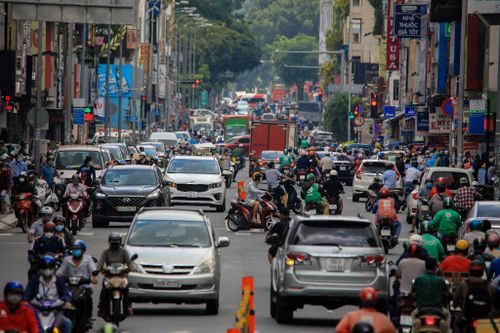 Đường phố TP.HCM sáng 21/8