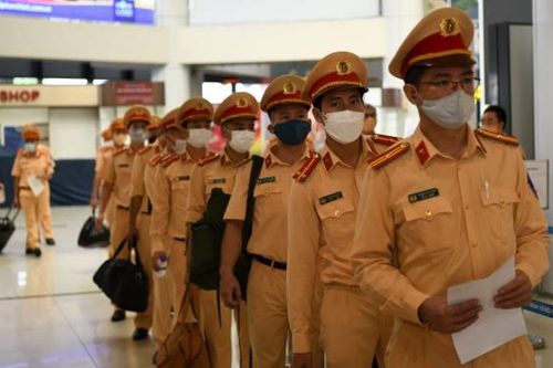 Cục Cảnh sát giao thông xuất quân hỗ trợ TP.HCM phòng, chống dịch Covid-19
