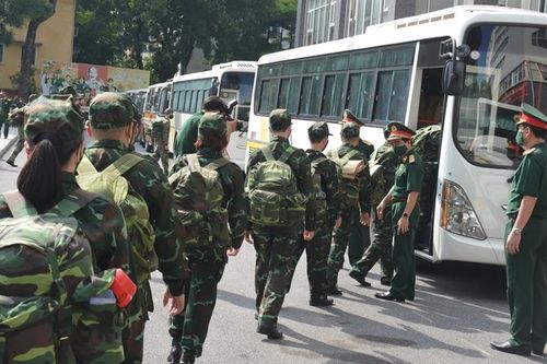 Lực lượng quân y xuất quân tăng cường vào các tỉnh phía Nam chống dịch