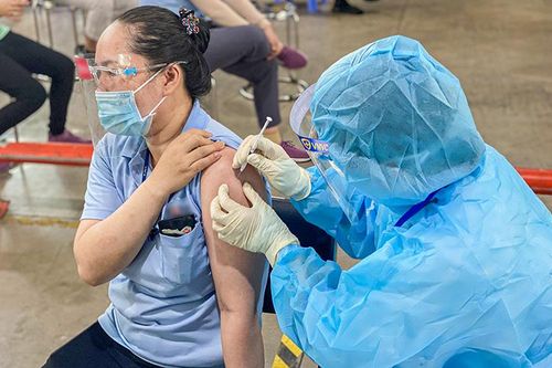 Làm gì để phòng bệnh Covid-19 khi đã hoàn thành 2 mũi tiêm vaccine?