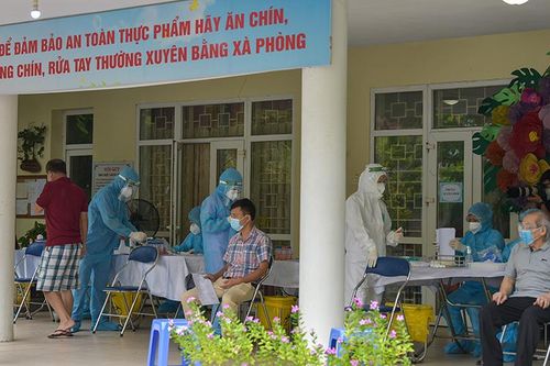 Hà Nội phát hiện thêm 49 ca dương tính từ xét nghiệm mở rộng đợt 2