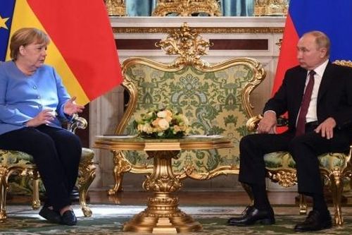 Tổng thống Nga và Thủ tướng Đức đều lo ngại về tình hình miền Đông Ukraine