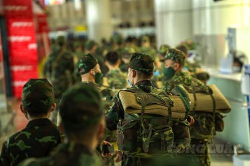 Thêm đoàn 300 bác sĩ, học viên Quân y lên đường vào TP Hồ Chí Minh chống dịch