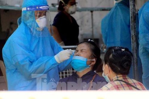 Tiểu thương bán cá nhiễm COVID-19, phong tỏa khu chợ, lấy hơn 400 mẫu xét nghiệm