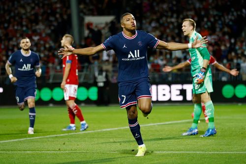 Kết quả Brest 2-4 PSG: Đại tiệc bàn thắng
