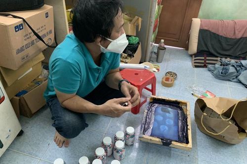 Công an TP Hồ Chí Minh triệt phá đường dây sản xuất, buôn bán thuốc điều trị COVID-19 giả