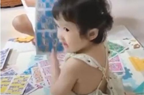 Trường Giang lần đầu tiên để lộ cận cảnh diện mạo của con gái