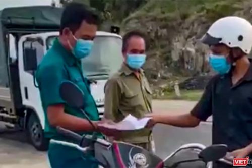 TP Nha Trang cho Phó Chủ tịch phường nói 'bánh mỳ không phải là thực phẩm' thôi việc