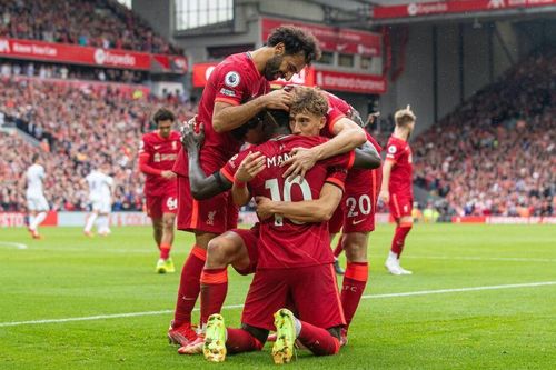 Liverpool dạo chơi ở Anfield, tạm dẫn đầu Ngoại hạng Anh