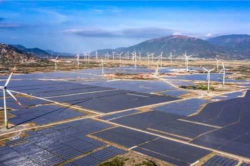 Mỹ 'kéo' ngân hàng đa phương vào phát triển năng lượng sạch