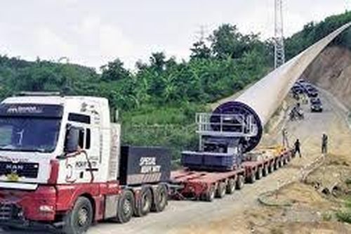 Gia Lai hỗ trợ các phương tiện vận chuyển thiết bị điện gió và xe hộ tống áp tải