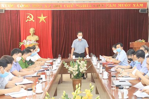 Phó Chủ tịch Thường trực UBND tỉnh Hoàng Quốc Khánh kiểm tra công tác phòng, chống dịch bệnh Covid-19 tại Bắc Hà, Si Ma Cai, Mường Khương